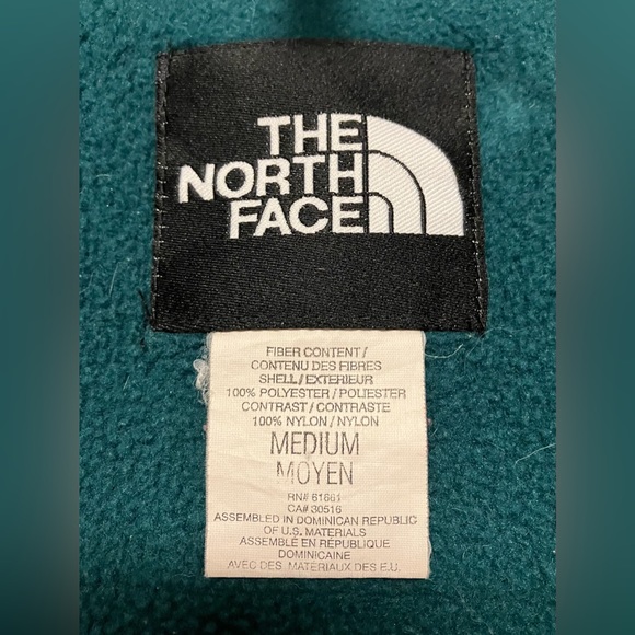 Great vintage pine green North Face fleece vest. Winter is coming! - Picture 6 of 8